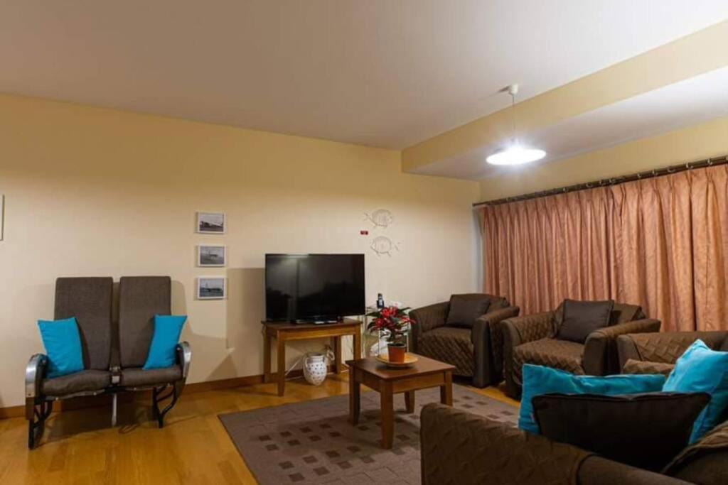 S.George Apartment ปอนตาเดลกาดา ภายนอก รูปภาพ